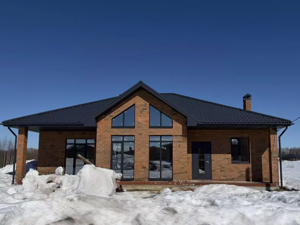 Дом в Татарстан, Лаишевский район, Никольское с/пос, с. Сапуголи  (125 ... - Фото 1