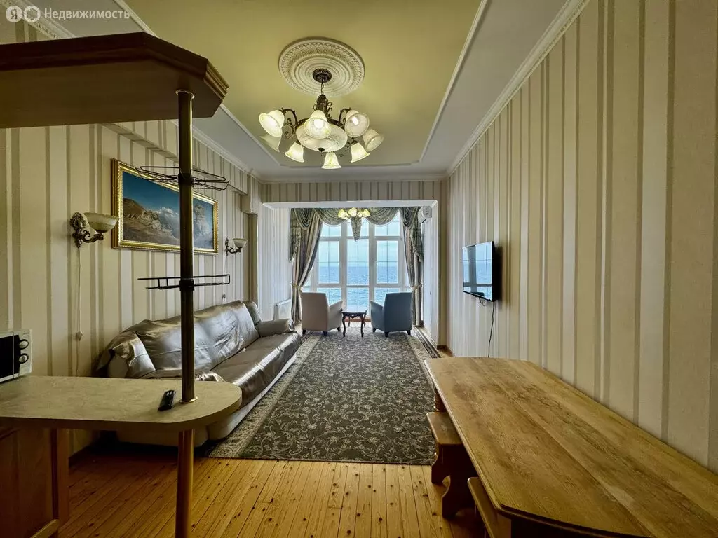 3-комнатная квартира: Алушта, Набережная улица, 16И (82 м) - Фото 2