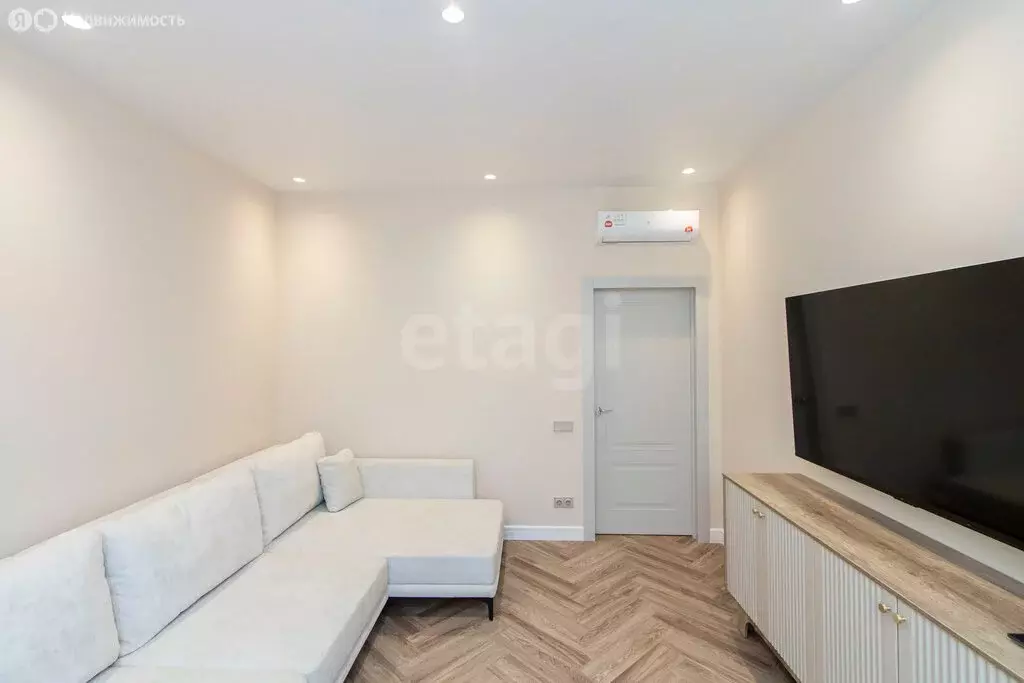 3-комнатная квартира: Тюмень, улица Володарского, 47 (78.8 м) - Фото 2