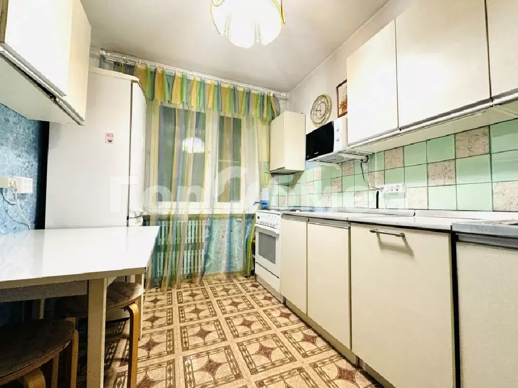 Продается 3-комнатная квартира - Фото 1