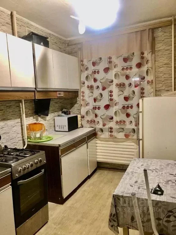 3-к кв. Саратовская область, Саратов ул. Имени Н.Г. Чернышевского, 14 ... - Фото 1