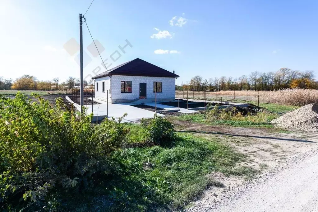 Дом в Краснодарский край, Красноармейский район, Новомышастовское ... - Фото 0