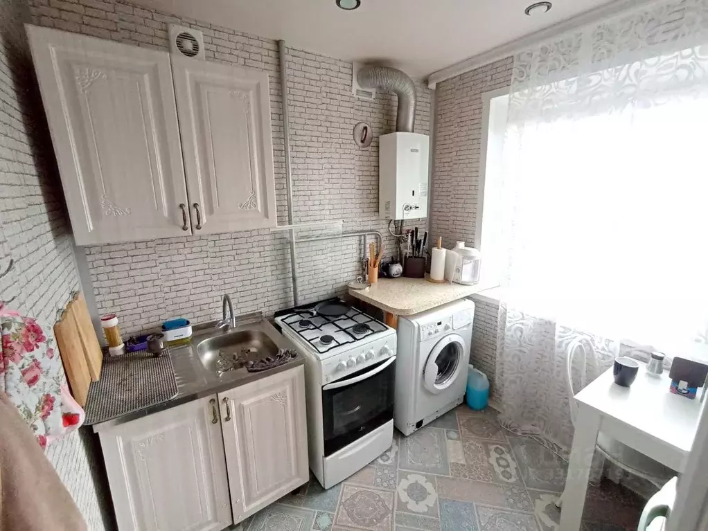 2-к кв. Тульская область, Тула ул. Кутузова, 15 (43.0 м) - Фото 1