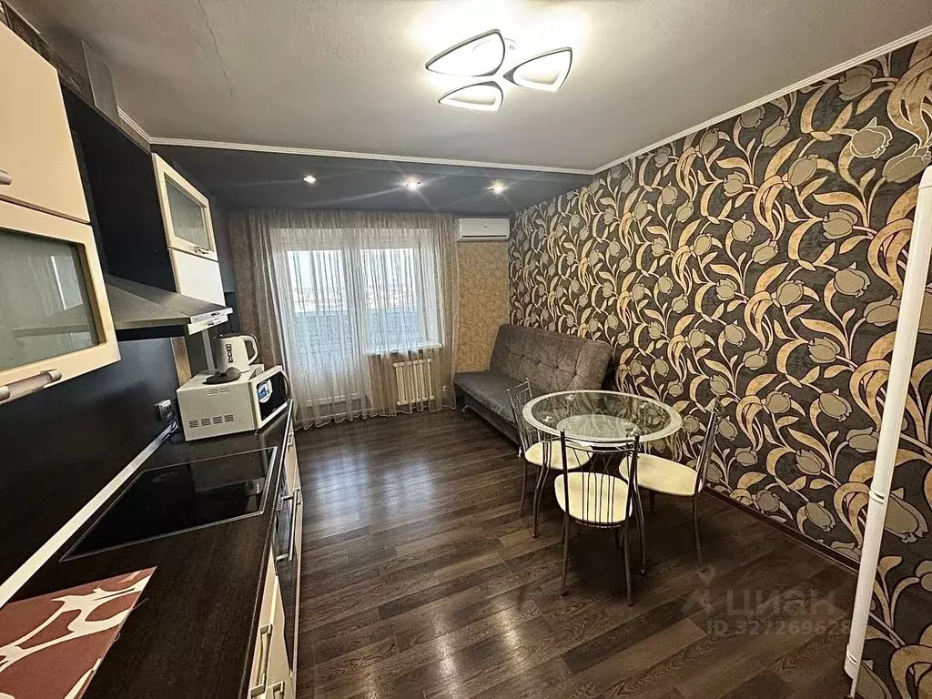 2-к кв. Татарстан, Альметьевск ул. Ленина, 193 (56.0 м) - Фото 2