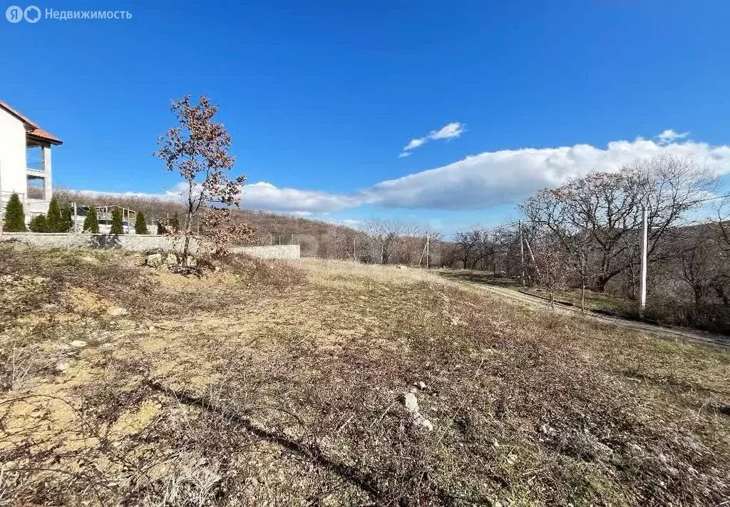 Участок в Республика Крым, муниципальный округ Алушта, посёлок ... - Фото 1