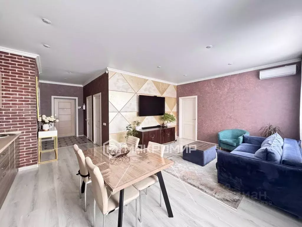 3-к кв. Челябинская область, Челябинск ул. Героя России А.В. Яковлева, ... - Фото 1