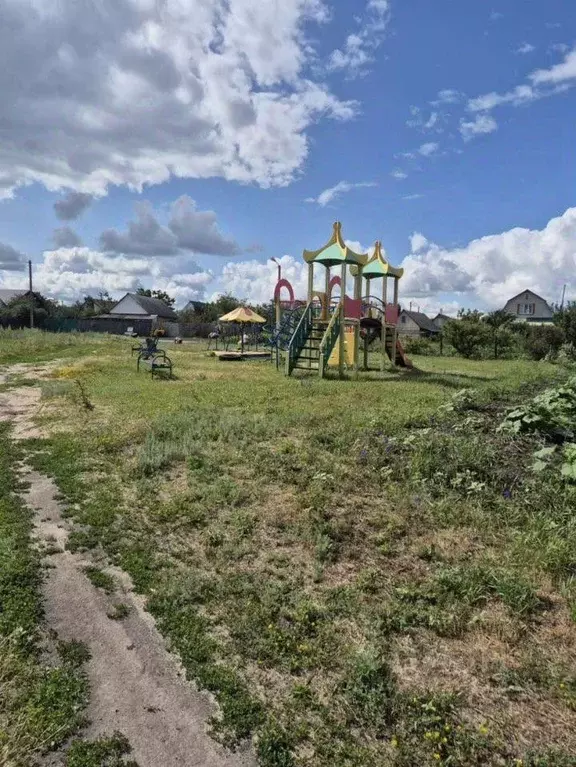 Участок в Белгородская область, Старооскольский городской округ, с. ... - Фото 2