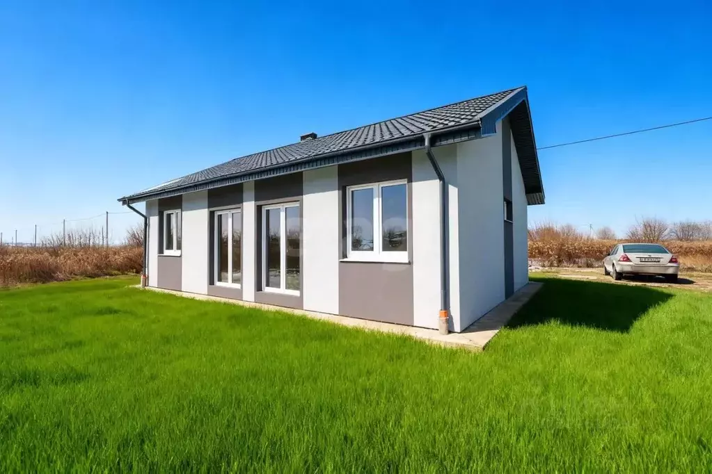 Дом в Калининградская область, Гурьевский муниципальный округ, пос. ... - Фото 1