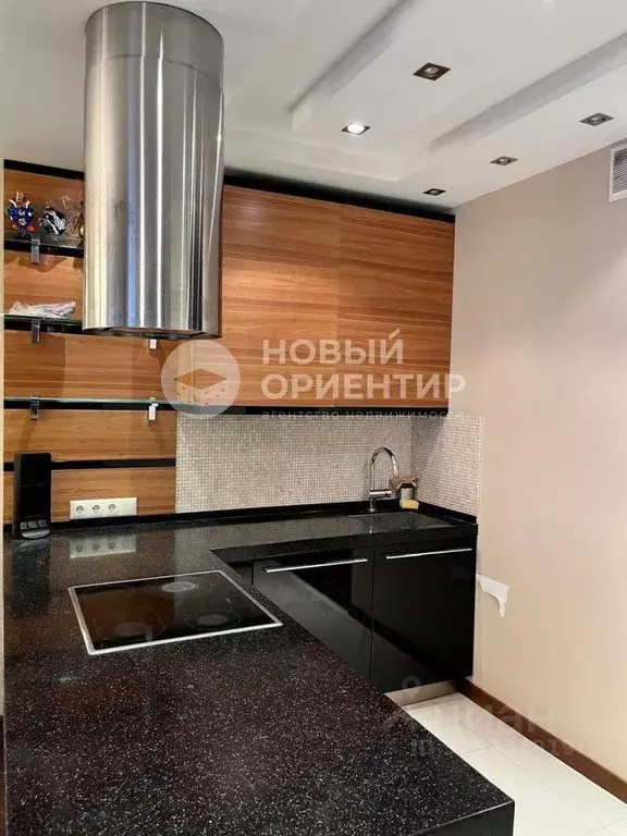 3-к кв. Свердловская область, Екатеринбург ул. Юмашева, 5 (109.3 м) - Фото 0