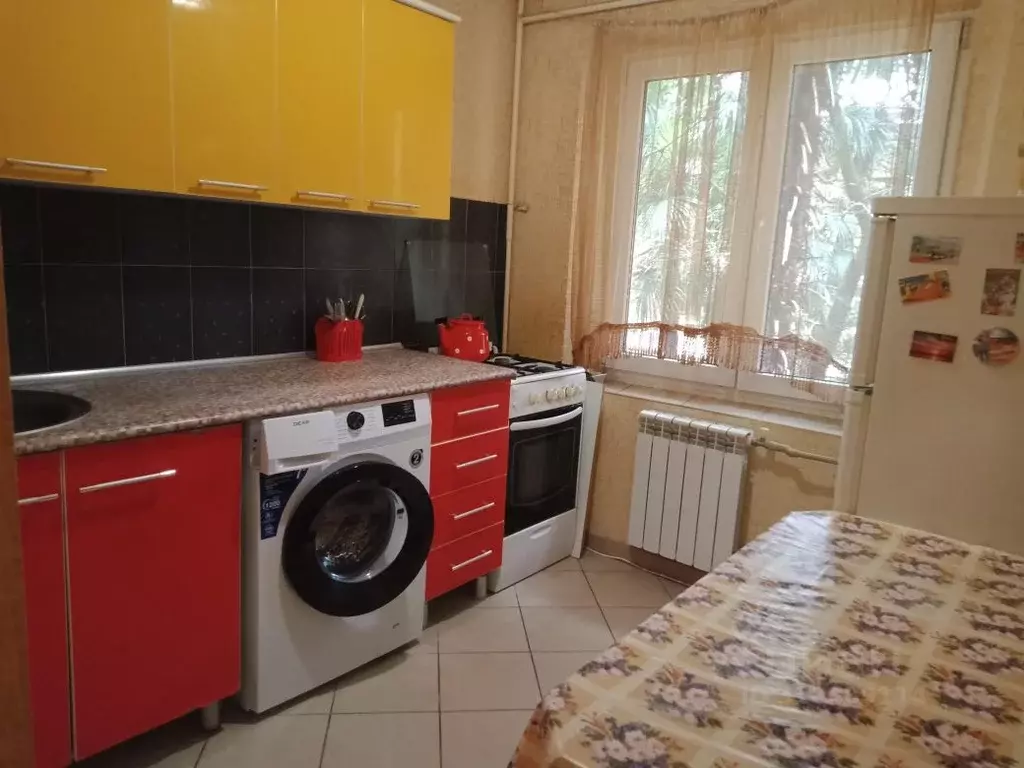 1-к кв. Краснодарский край, Сочи Бытха мкр, ул. Ясногорская, 7 (30.0 ... - Фото 0