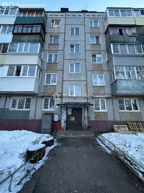 2-комнатная квартира: Сыктывкар, Коммунистическая улица, 68 (43.9 м) - Фото 0