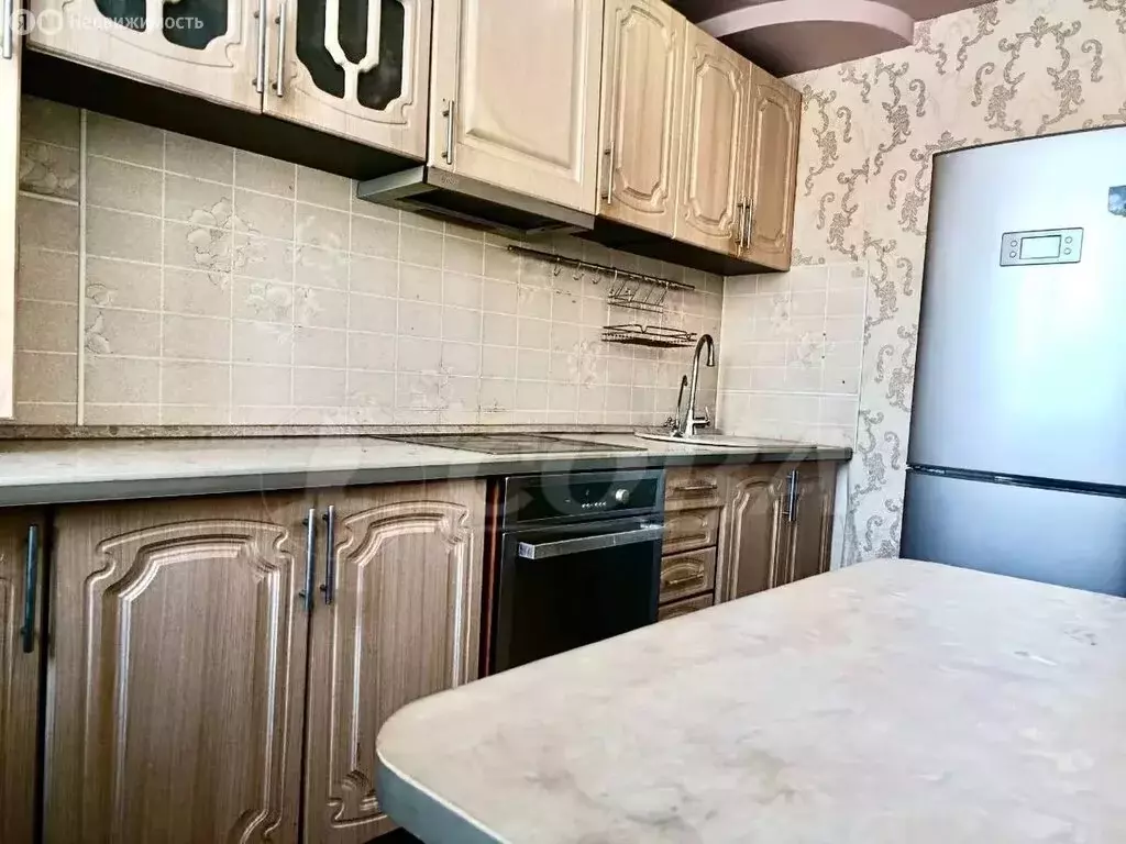 3-комнатная квартира: Тюмень, улица Николая Чаплина, 123 (63 м) - Фото 1