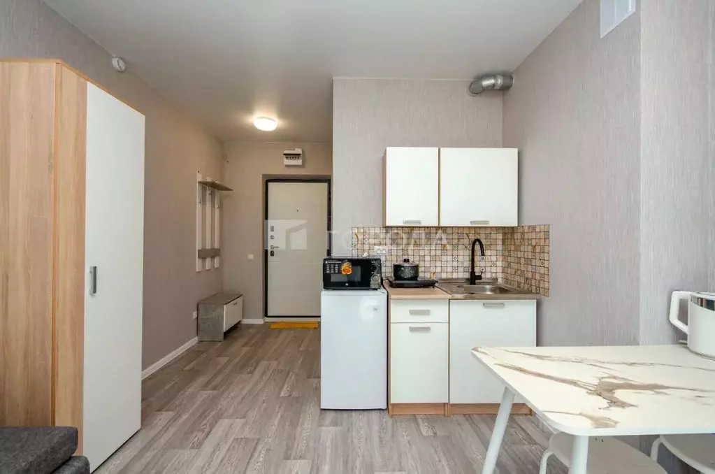 Студия Новосибирская область, Новосибирск Спортивная ул., 37 (18.1 м) - Фото 1