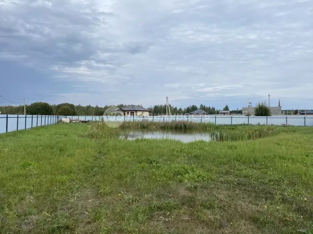 Участок в Рязанская область, Рязанский район, Дубровическое с/пос, с. ... - Фото 0