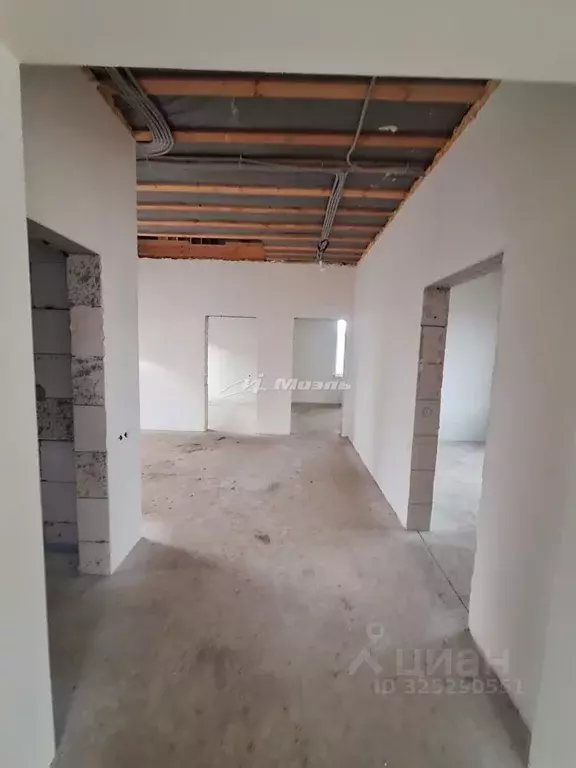 Дом в Крым, Симферопольский район, Добровское с/пос, с. Заречное пер. ... - Фото 2