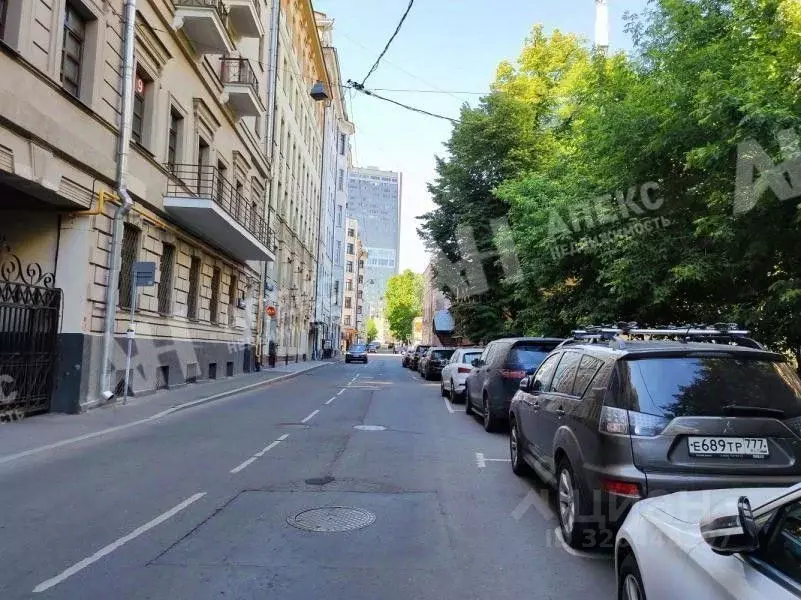 Помещение свободного назначения в Москва Староконюшенный пер., 37 (235 ... - Фото 1