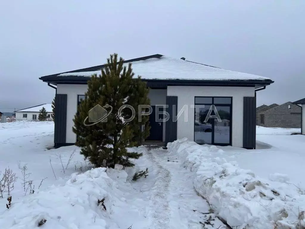 Дом в Тюменская область, Тюмень Р-351, 320-й км (115 м) - Фото 1