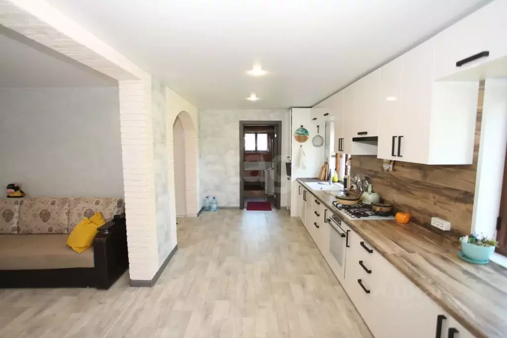 Дом в Костромская область, Кострома пос. Волжский, 7-й кв-л, 7 (250 м) - Фото 1