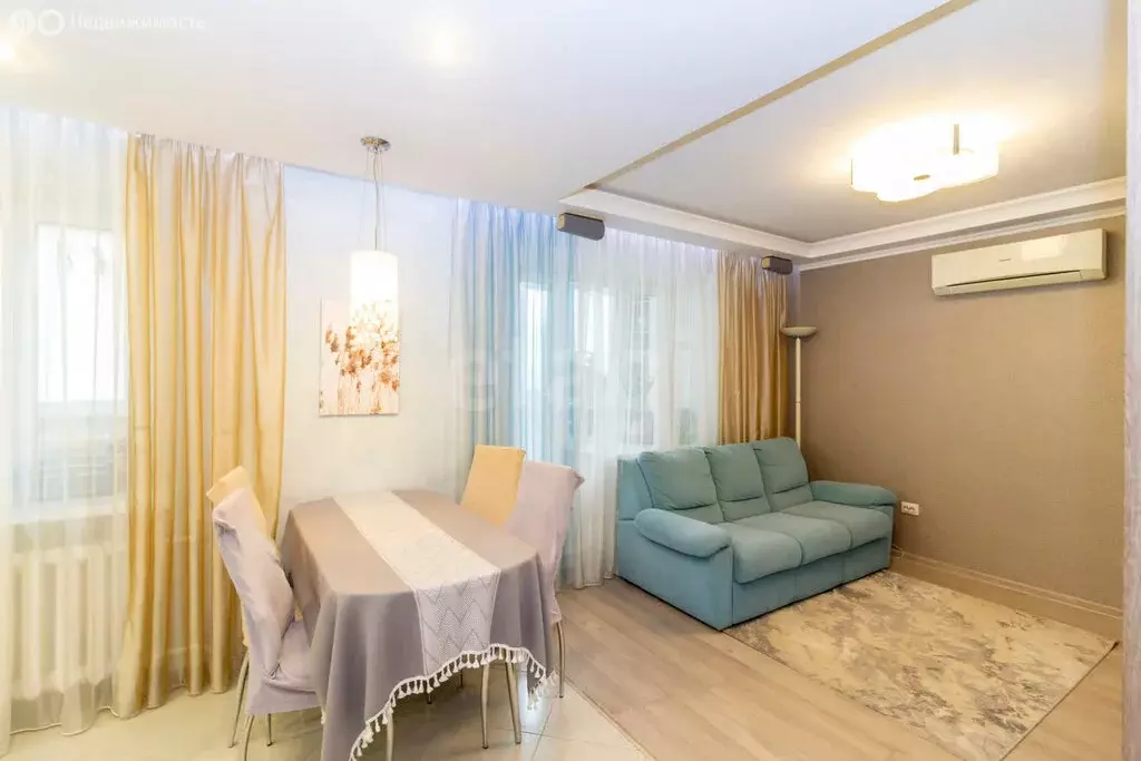 3-комнатная квартира: Тюмень, улица Самарцева, 30 (78.6 м) - Фото 1