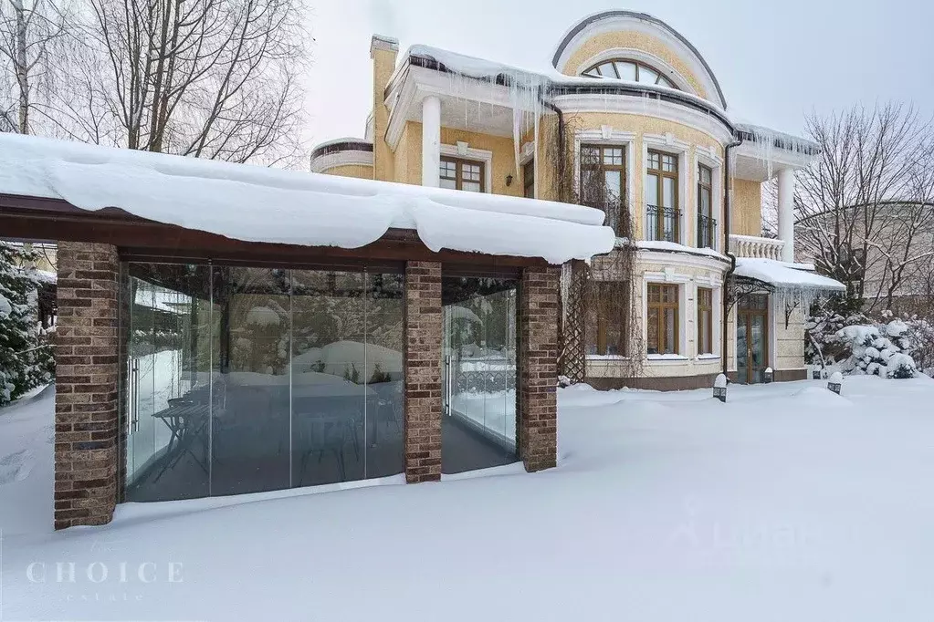 Дом в Московская область, Красногорск городской округ, с. ... - Фото 1