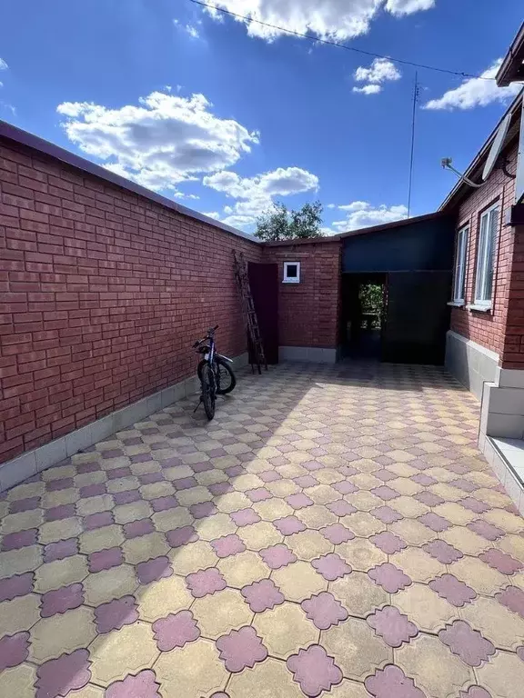 Дом в Ростовская область, пос. Матвеев Курган ул. Краснодарская (107 ... - Фото 2