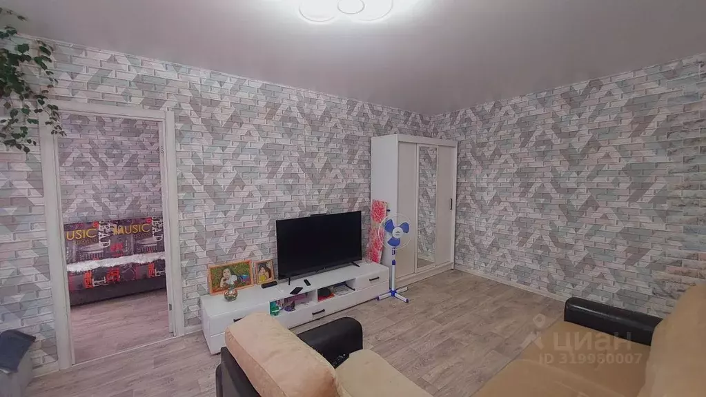 2-к кв. Тульская область, Узловая ул. Чапаева, 33 (46.0 м) - Фото 1
