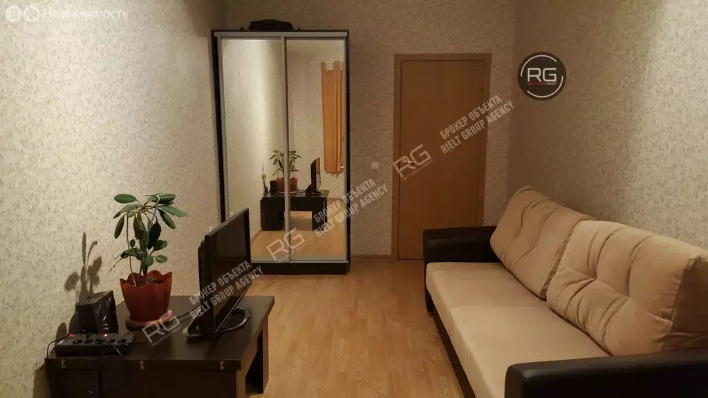 1-комнатная квартира: Мурино, улица Шоссе в Лаврики, 74к1 (38 м) - Фото 0