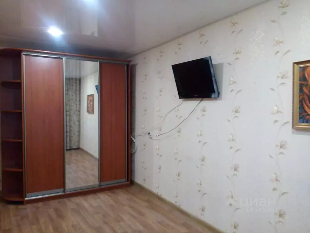 однокомнатная квартира в ульяновске. однокомнатная квартира в ульяновске. снять квартиру в ульяновске посуточно заволжский район. комната в квартире в ульяновске. комнаты в ульяновске снять на длительный срок за 5000 - 6000 руб.