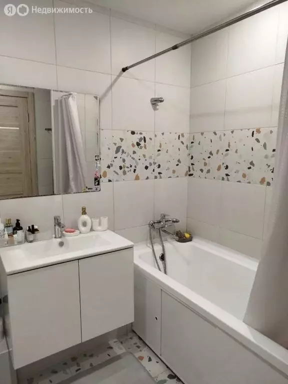 1-комнатная квартира: Тюмень, улица Константина Посьета, 11к1 (28 м) - Фото 1