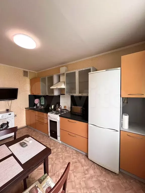 2-к. квартира, 58 м, 6/9 эт. - Фото 0