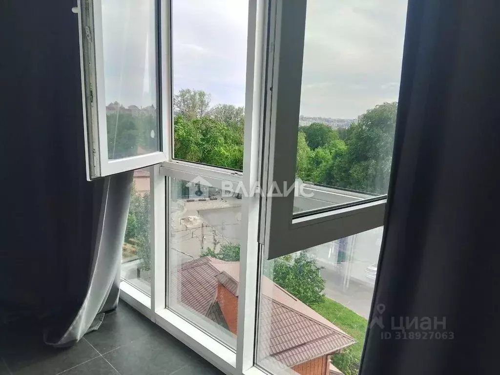 1-к кв. Белгородская область, Белгород Садовая ул., 6 (40.2 м) - Фото 0