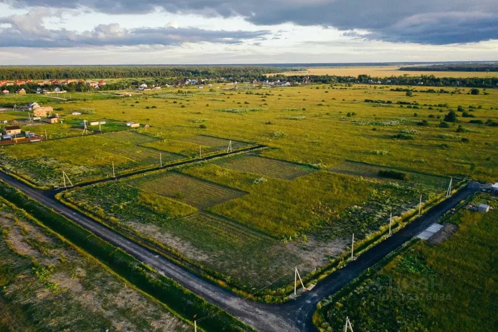 Участок в Ленинградская область, Тосненский район, Федоровское ... - Фото 0