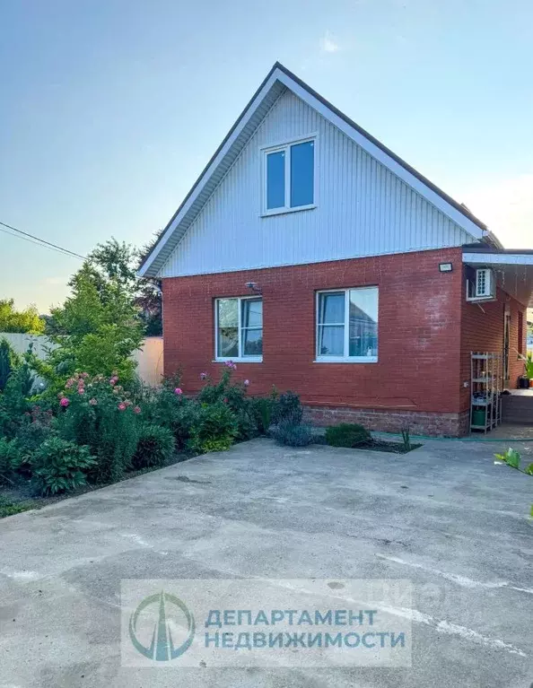 Дом в Краснодарский край, Динской район, Новотитаровская ст-ца ул. ... - Фото 1