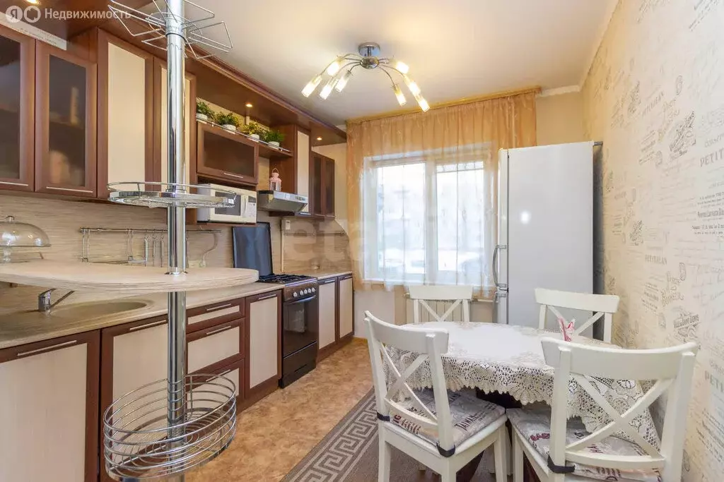 3-комнатная квартира: Омск, микрорайон Московка-2, улица Ярослава ... - Фото 2