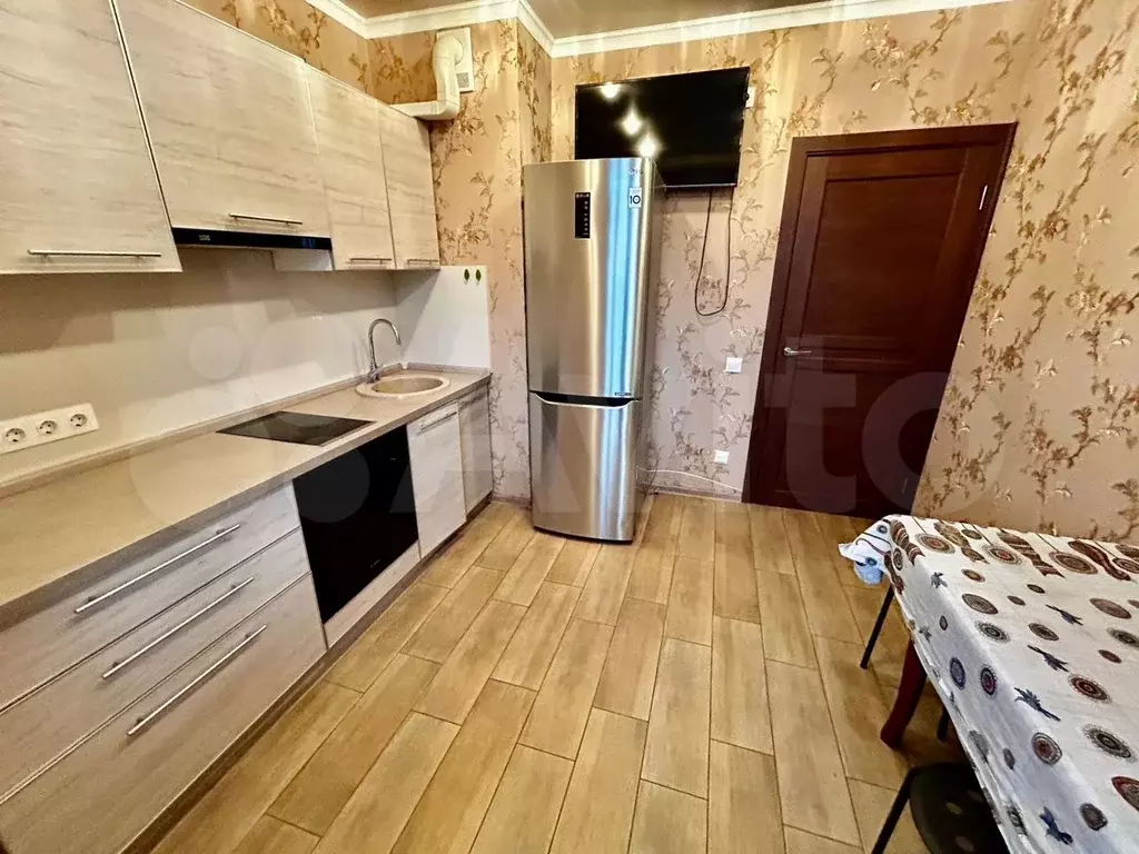 1-к. квартира, 40 м, 3/7 эт. - Фото 0