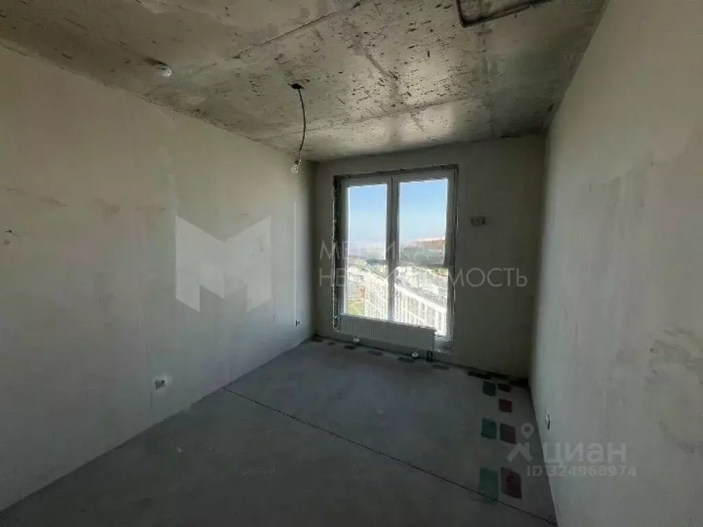 1-к кв. Тюменская область, Тюмень ул. Фармана Салманова, 17 (36.0 м) - Фото 1