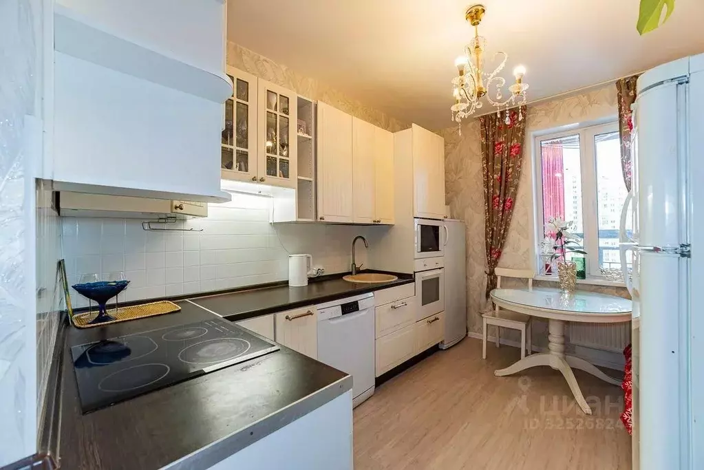 2-к кв. Свердловская область, Екатеринбург ул. Анатолия Мехренцева, 46 ... - Фото 1