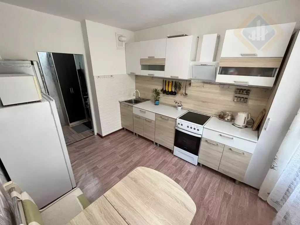 Квартира, 3 комнаты, 62.5 м - Фото 1