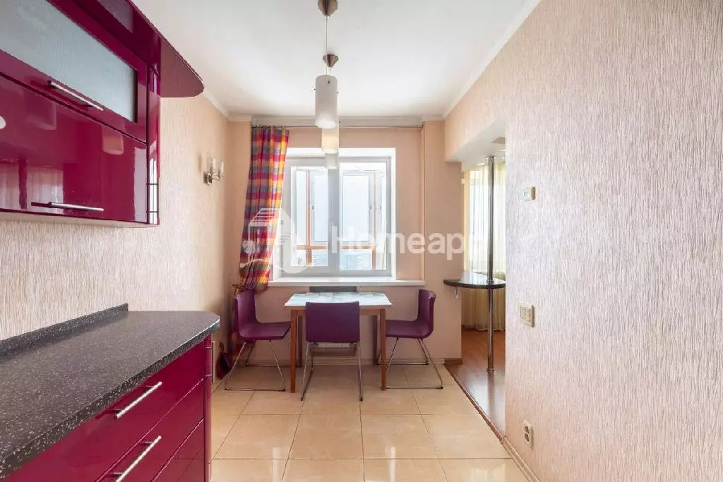 Продается 3-комнатная квартира - Фото 1