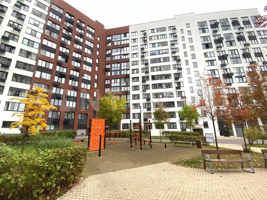 Продается 3-комнатная квартира - Фото 1