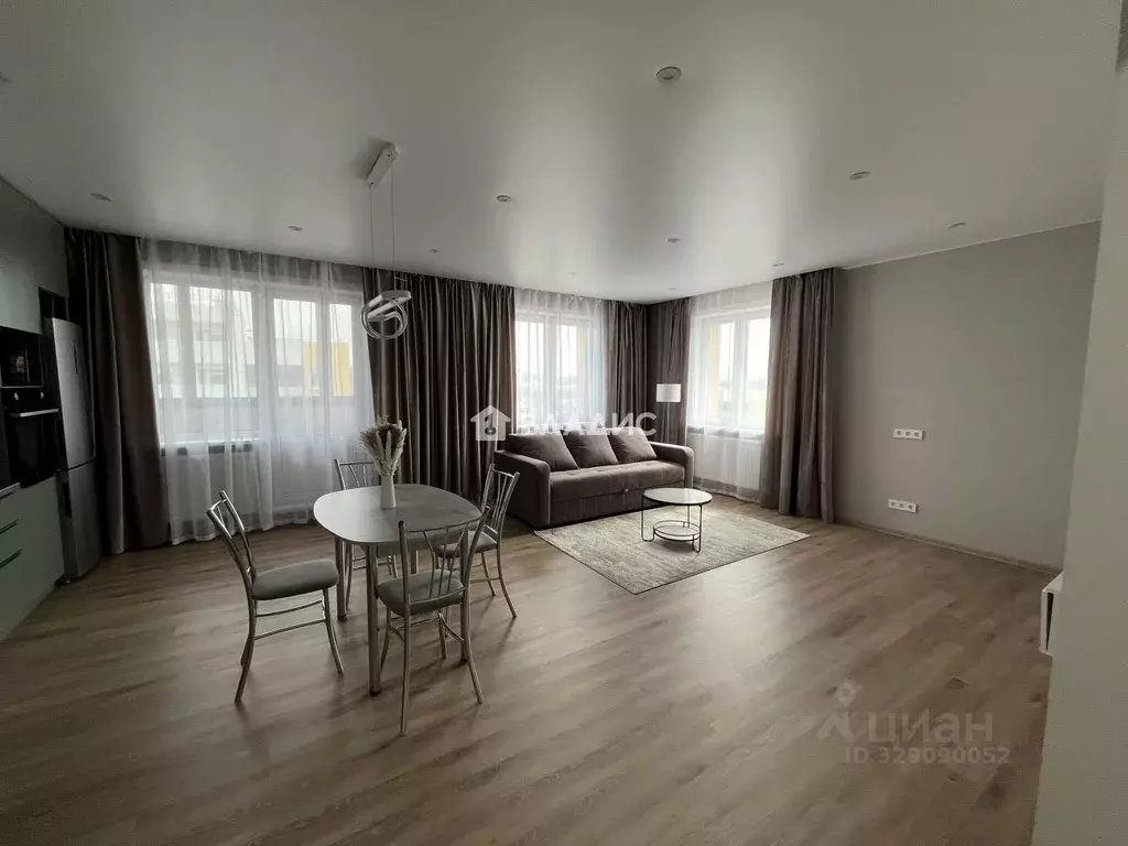 1-к кв. Бурятия, Улан-Удэ 140Б мкр, 9 (58.1 м) - Фото 1