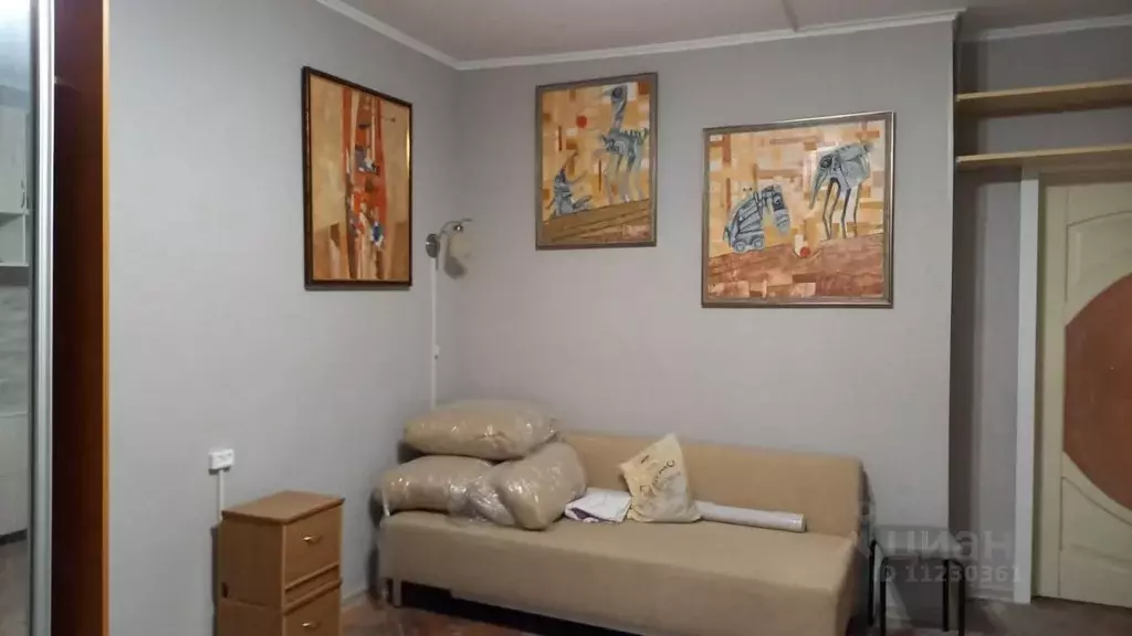 Комната Санкт-Петербург 21-я Васильевского острова линия, 16к2 - Фото 0