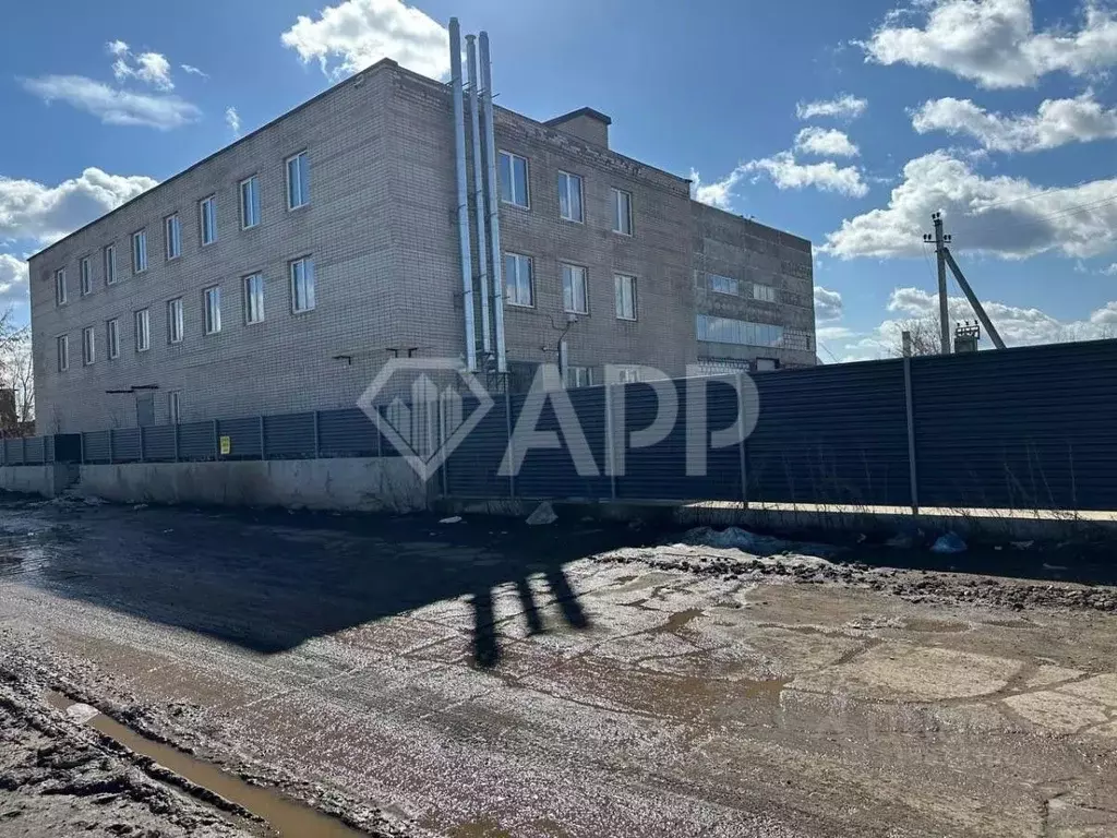 Помещение свободного назначения в Татарстан, Набережные Челны проезд ... - Фото 1