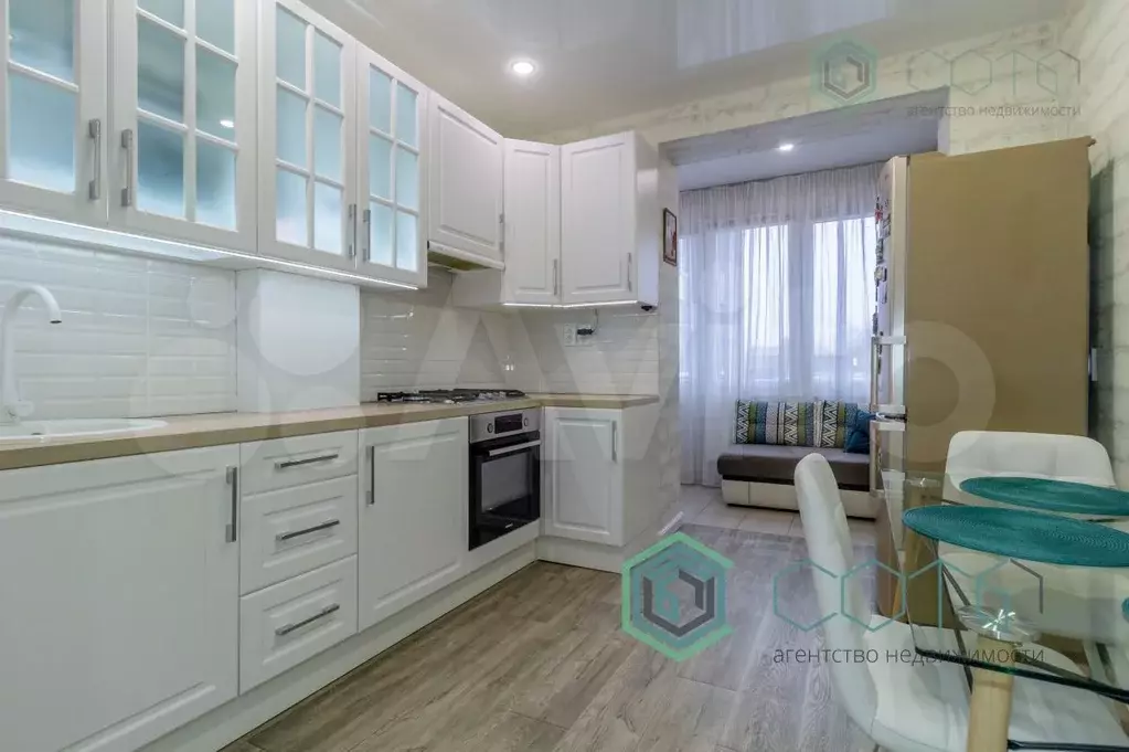 2-к. квартира, 59 м, 1/9 эт. - Фото 1