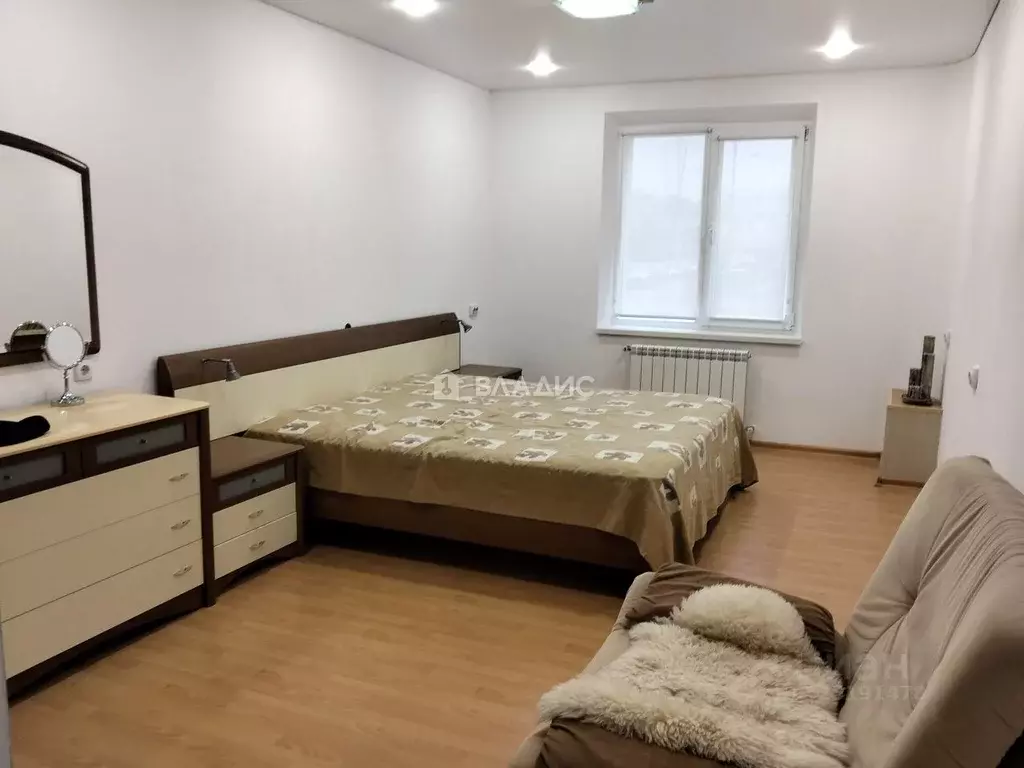 3-к кв. Белгородская область, Белгород ул. Есенина, 54 (70.0 м) - Фото 1