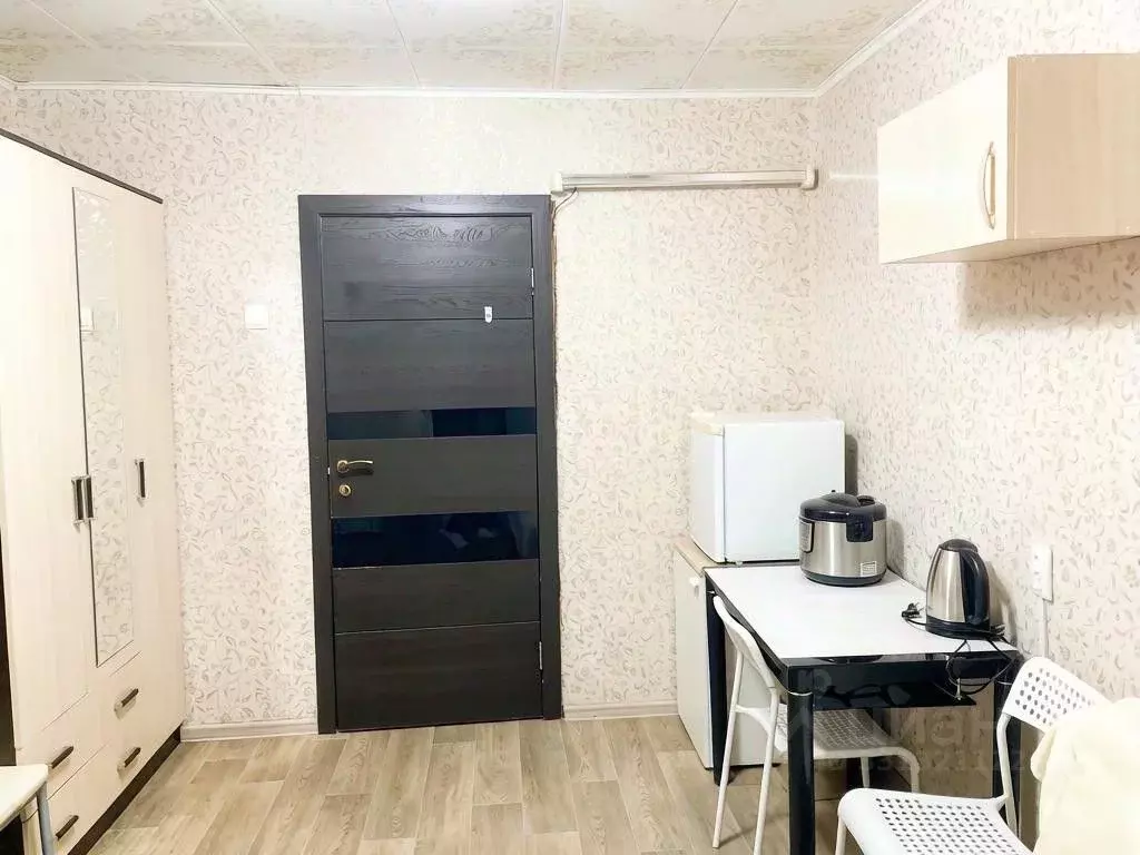 Комната Хабаровский край, Хабаровск ул. Льва Толстого, 8 (13.0 м) - Фото 2