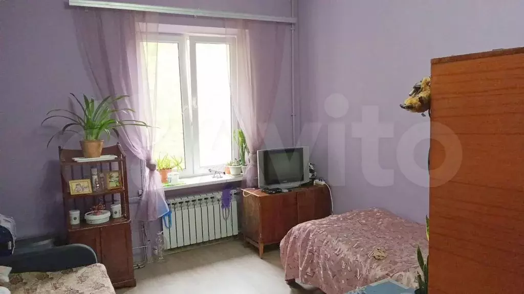 Комната 30 м в 5-к., 3/3 эт. - Фото 1