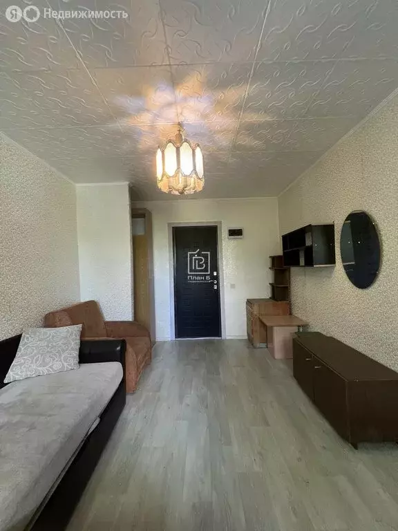 1к в 5-комнатной квартире (12.8 м) - Фото 0