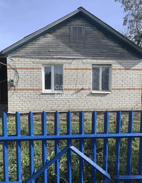 Дом в Курская область, Поныри муниципальное образование, Поныри рп ул. ... - Фото 1