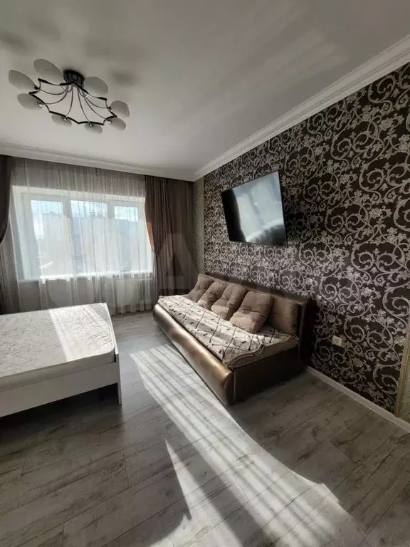 1-к. квартира, 38 м, 6/9 эт. - Фото 0